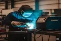 Tối Ưu Sản Xuất Khuôn Mẫu: Giải Pháp Hàn Chuyên Biệt và Vật Liệu Chất Lượng Cao